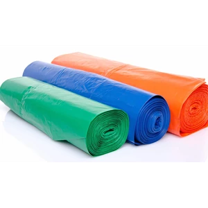 Perbedaan Antara Terpal Plastik dan Terpal Kain: Mana yang Terbaik?